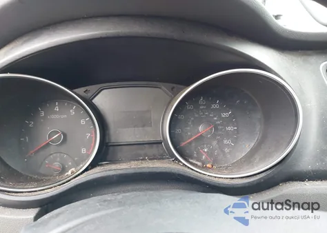 2015 Kia Sedona Lx z USA, uszkodzony, nr VIN KNDMB5C18F6045965